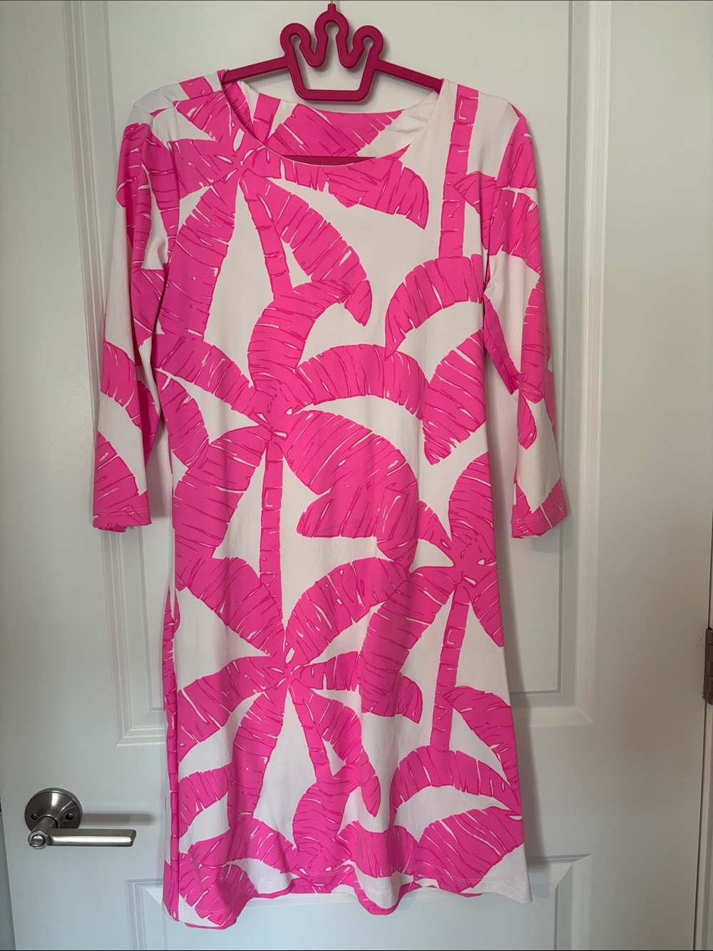 MAHI GOLD Hot Pink Palm-Print Long Sleeve Shift Dress